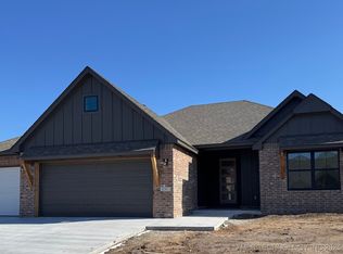 3003 S 6th Pl, Broken Arrow, OK 74012