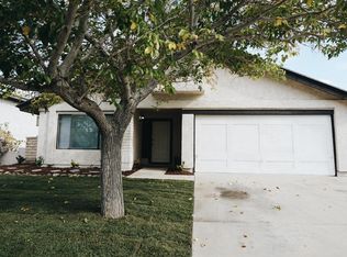 36664 Little Leaf Dr, Palmdale, CA 93550
