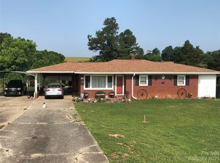 201 Baxter Cemetery Rd, Forest City, NC 28043