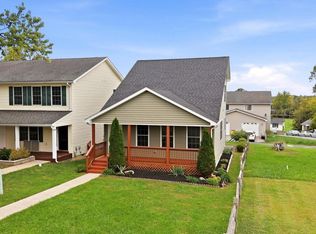 104 Center St, Charles Town, WV 25414