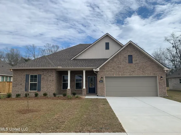 10131 Patrick Dr, Gulfport, MS 39503