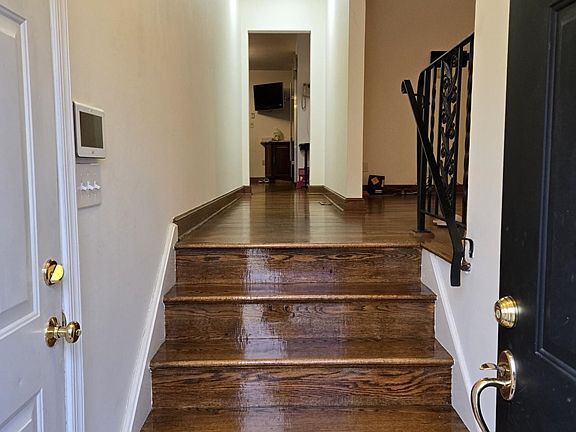 2nd image of 2709 Chinchilla Dr