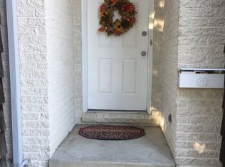 22229 E 11 Mile Rd, Saint Clair Shores, MI 48081