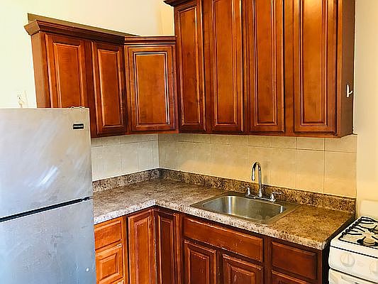 1st image of 320 Empire Blvd #19A