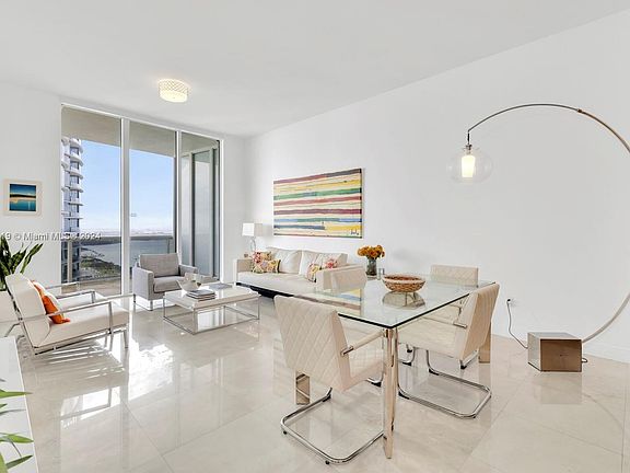 4th image of 15811 Collins Ave APT 4002
