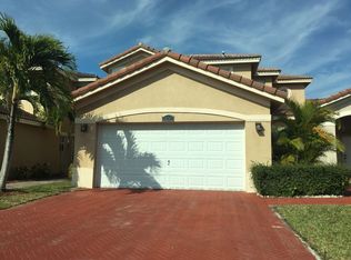 16207 SW 44th Ln, Miami, FL 33185