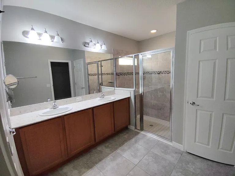 2213 Waukegan Dr — Photo 13
