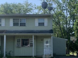 826 Oak St, Lakehurst, NJ 08733