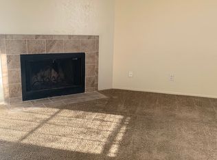 1011 Meadowlark Court, Rio Rancho, NM 87124