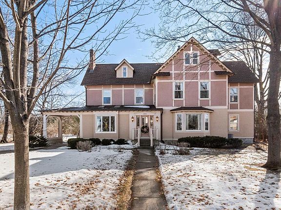 4th image of 585 3RD STREET SOUTH