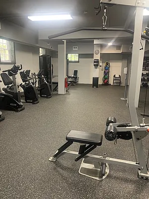 Sold by Esther Flynn Real Estate | media 16