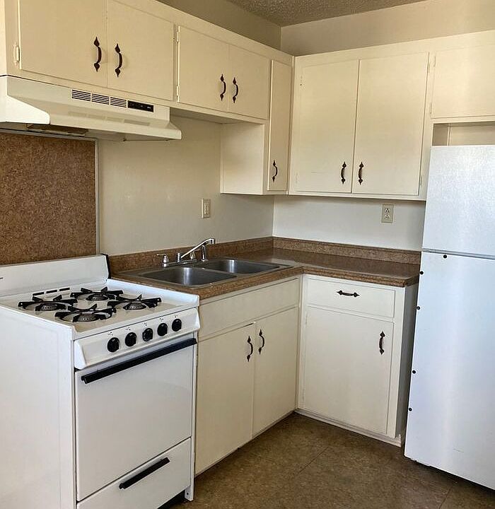 2nd image of 3035 Zanetta Dr Unit A-b