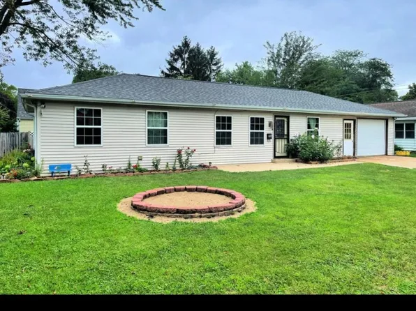 204 Willard Ave, Ottawa, IL 61350