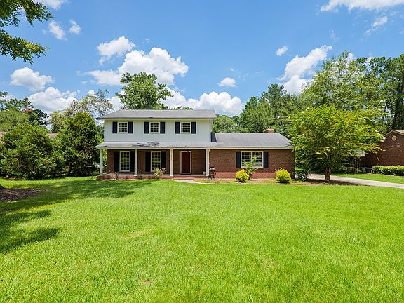 2nd image of 2428 Meadowbrook Dr