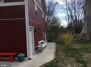 19 N Bridge St #101, Round Hill, VA