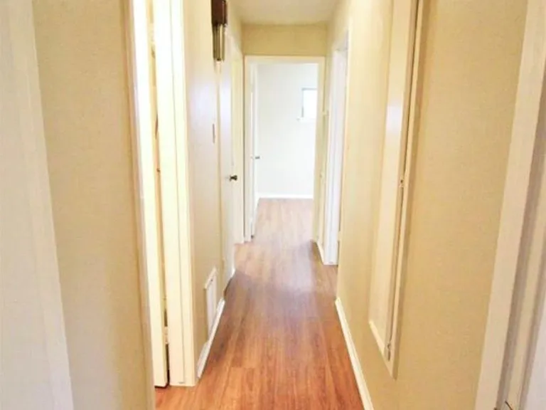 801 E Stadium Ct — Photo 7