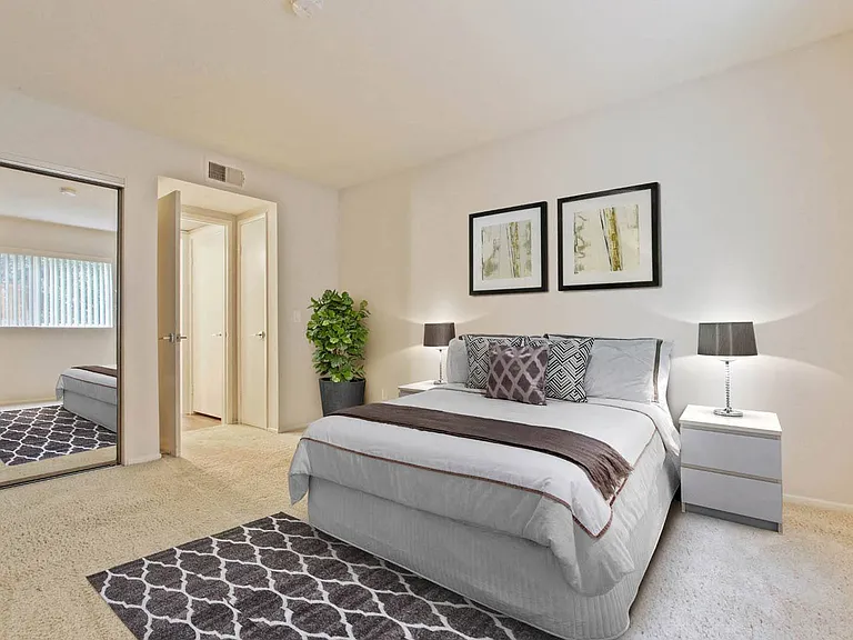 Toluca Lofts — Photo 7