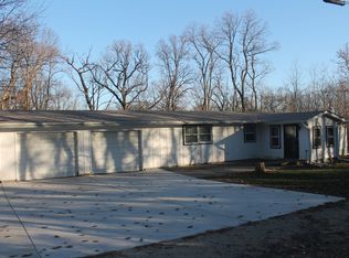 2455 N 41st Rd, Sheridan, IL 60551