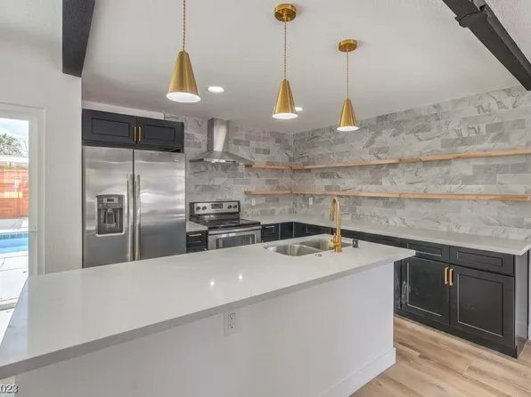 1820 Hassett Ave, Las Vegas, NV 89104