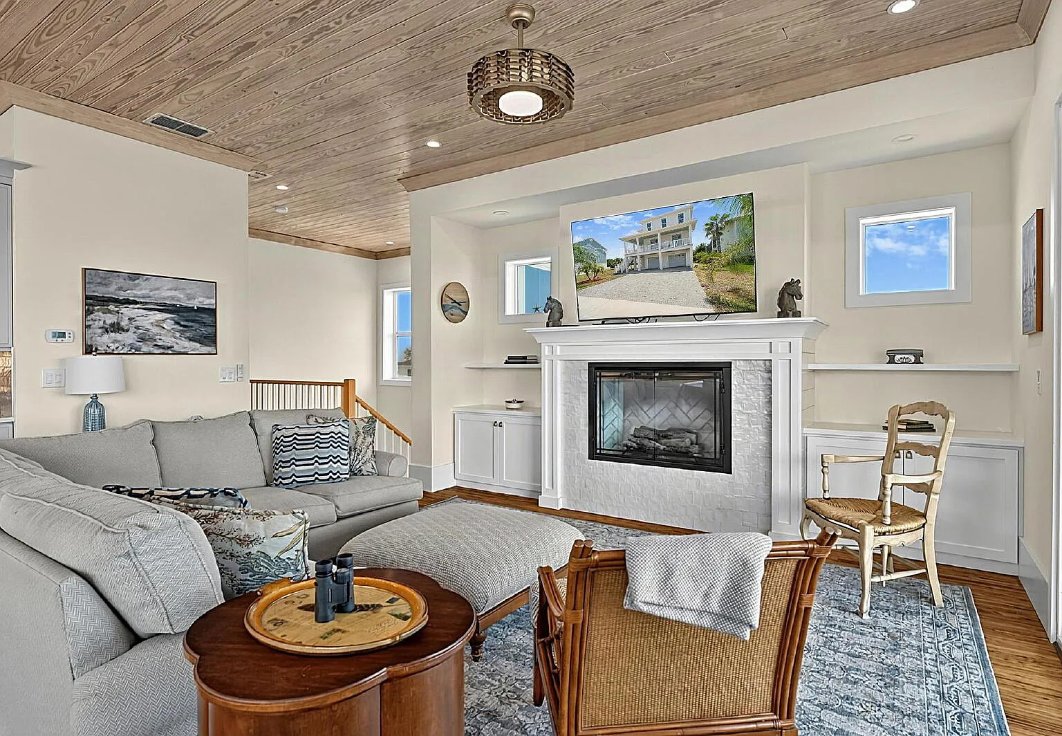 4 bed, 5.0 bath, 3069 sqft, $7,500 — Photo 4