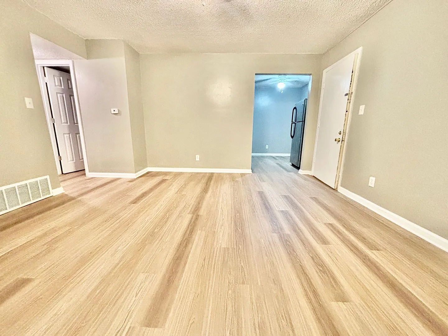 Alpine Apartments — Photo 3