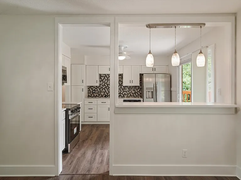 509 Banbury Rd — Photo 7