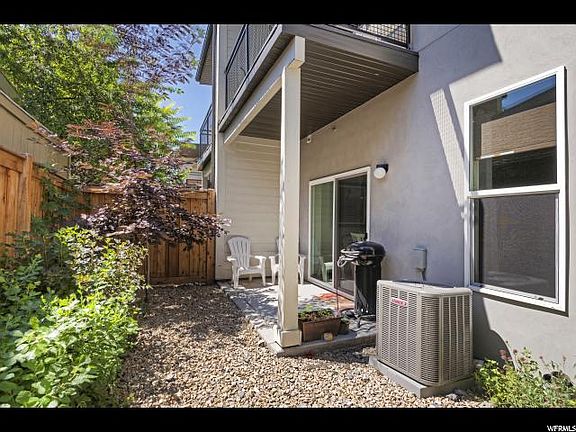 4th image of 3867 S Lemmon Ln