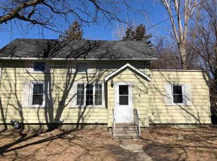 725 W Main St, New Hampton, IA 50659