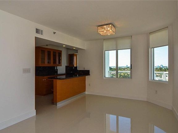 4th image of 5900 Collins Ave APT 1708