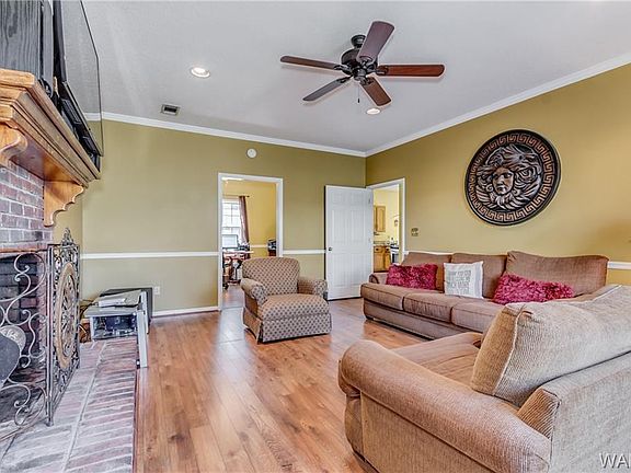 5th image of 6001 Northwood Lake Dr E