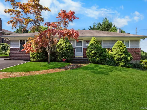 23 Charmian Street, Huntington Station, NY 11746