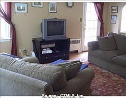 3rd image of 311 Westpoint Ter