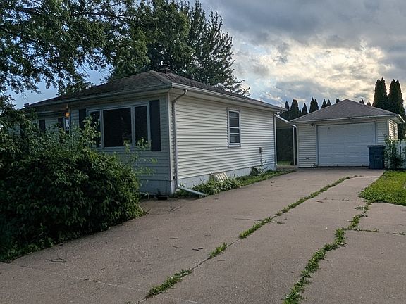 2nd image of 105 N 4th Ave