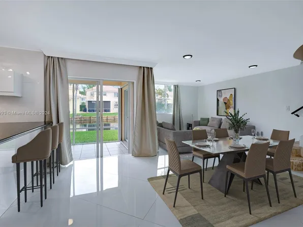 1743 Royal Palm Way, Hollywood, FL 33020