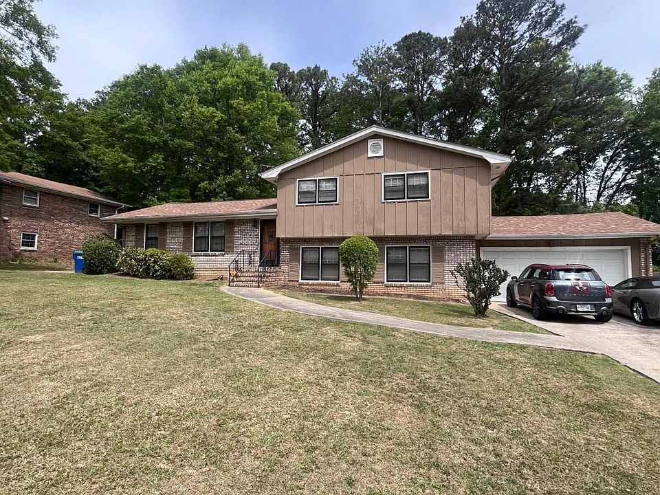 2nd image of 4240 Melanie Ln
