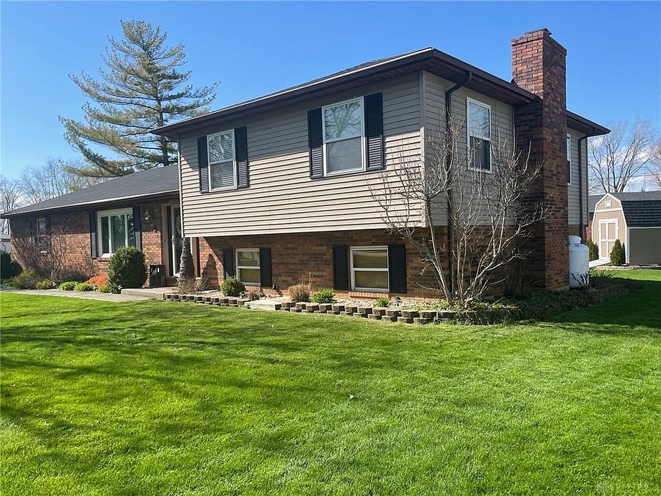 1st image of 111 Northmoor Dr