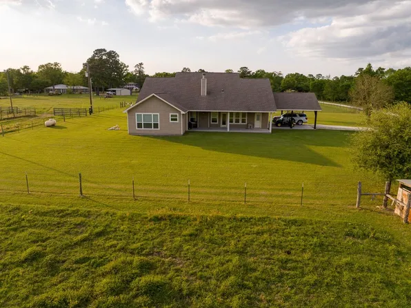 169 Fm 1696 Rd W, Huntsville, TX 77320