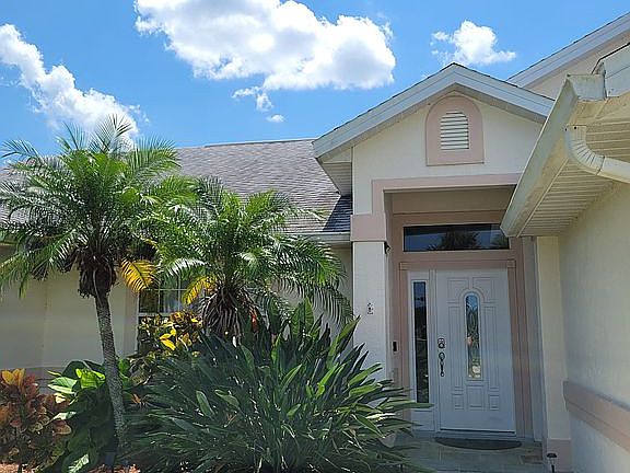 2nd image of 2631 Canterbury Cir