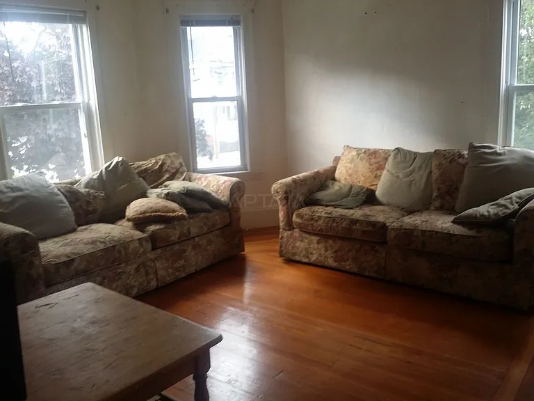 27 Warner St #1 — Photo 19