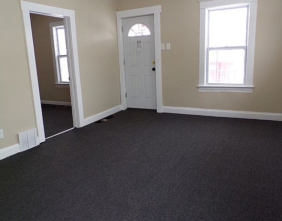 2nd image of 1717 Walnut Ave #1