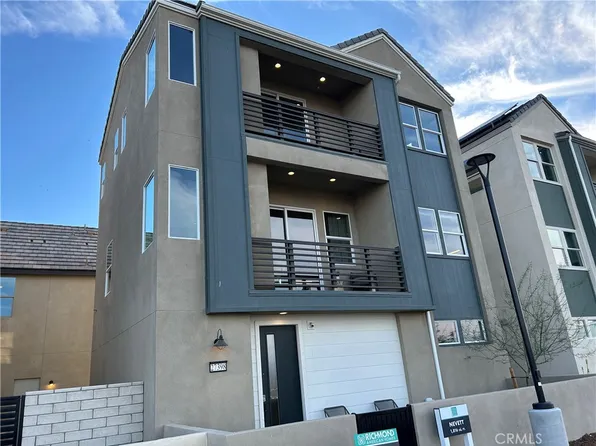 27398 Snow Creek Pl, Valencia, CA 91381