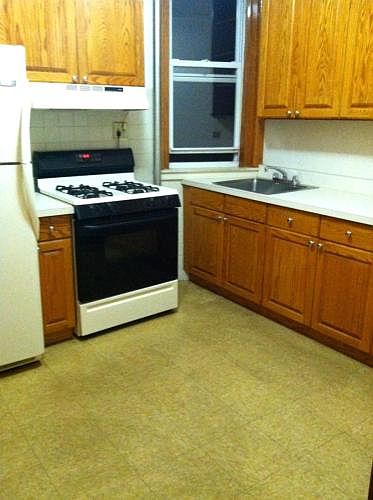 1st image of 568 E 83rd St