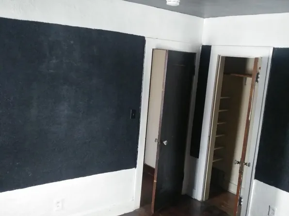 (undisclosed Address), Pontiac, MI 48341