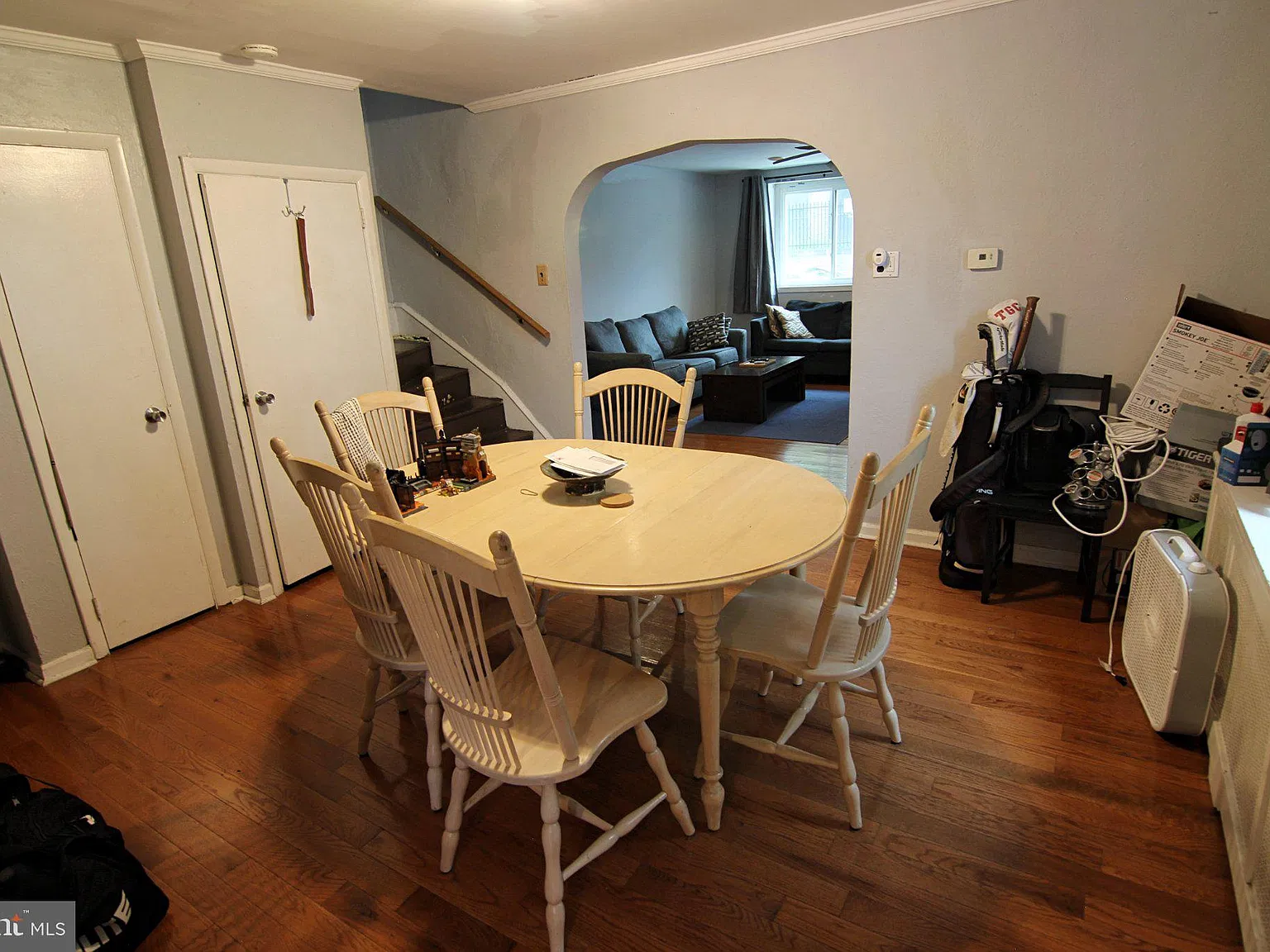 4 bed, 2.0 bath, 1938 sqft, $2,800 — Photo 4