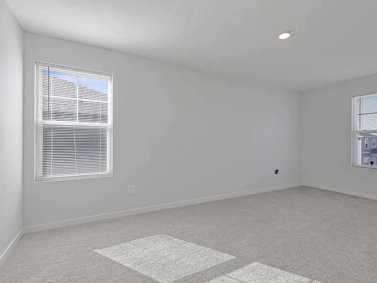 758 Leslie Dr — Photo 39