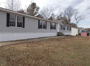 115 Hometown Rd, Vicksburg, MS 39180