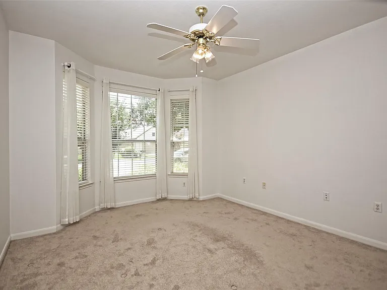 112 Bluebell Dr — Photo 20
