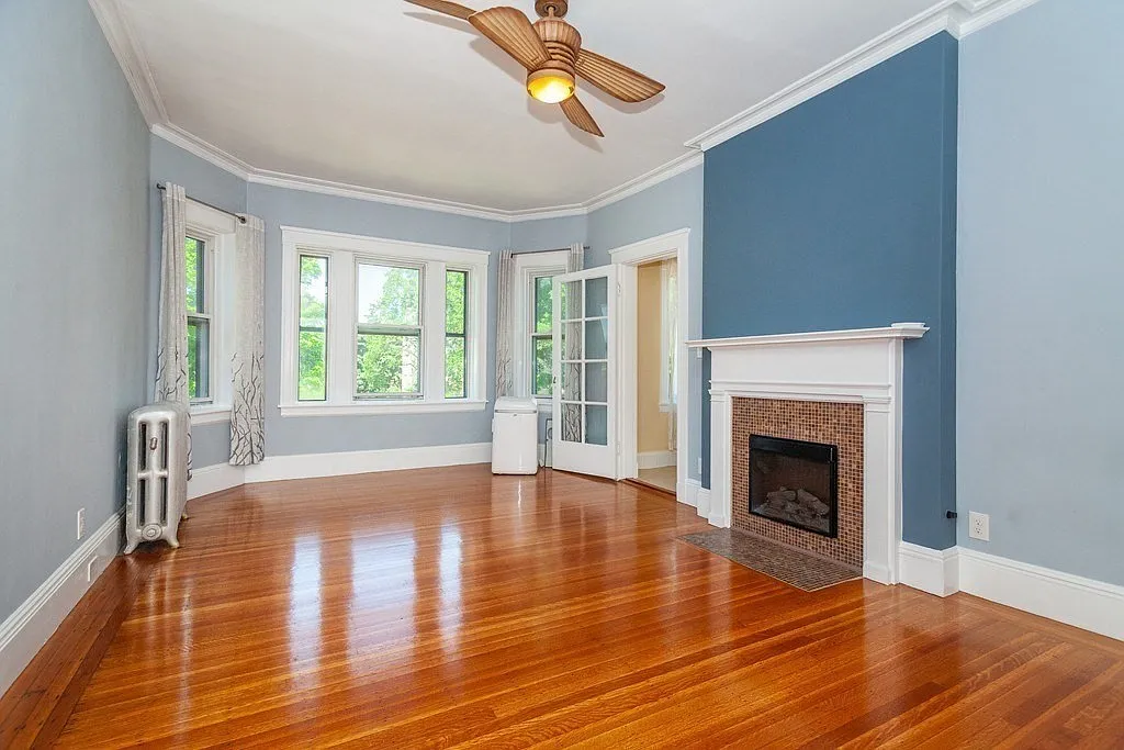 1 bed, 1.0 bath, 680 sqft, $2,600 — Photo 2