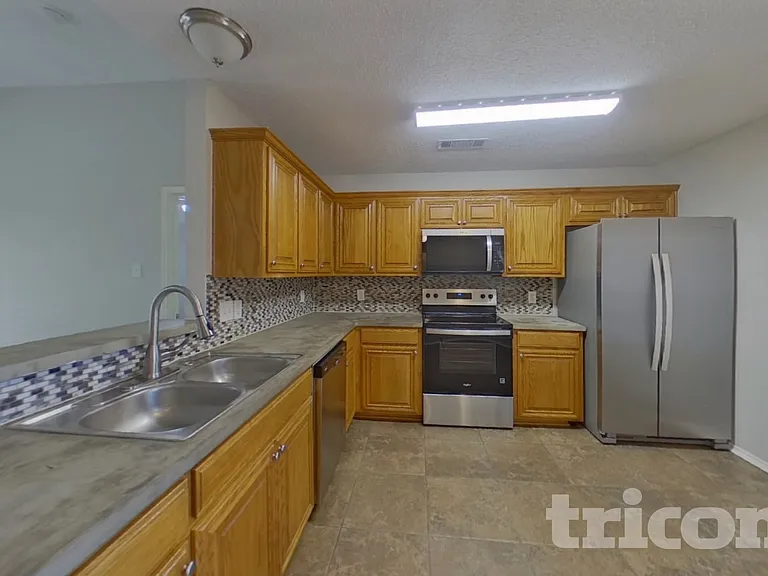 12212 Rolling Ridge Dr — Photo 5