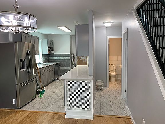 3rd image of 91-16 214th St